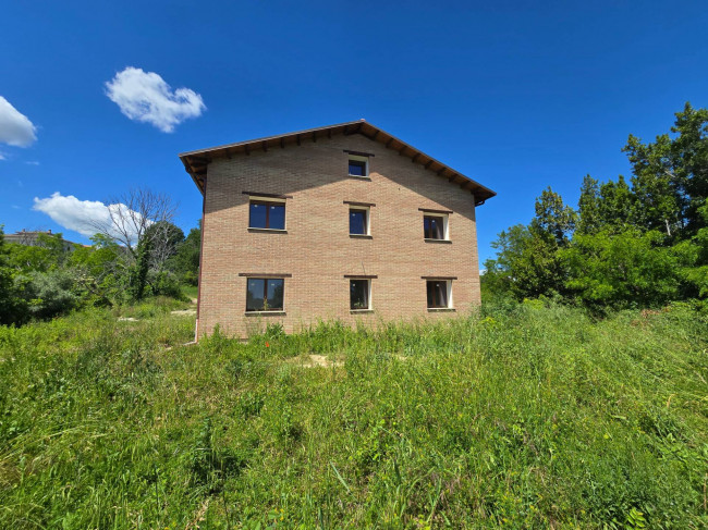 Casale in vendita a Montappone