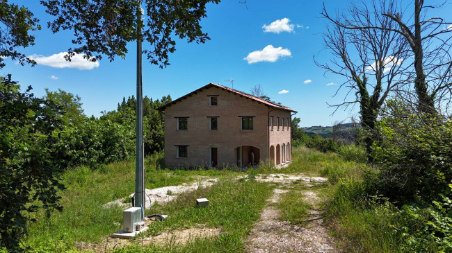 Casale in vendita a Montappone