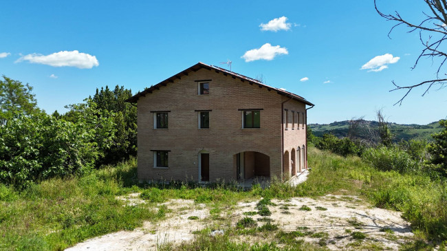 Casale in vendita a Montappone
