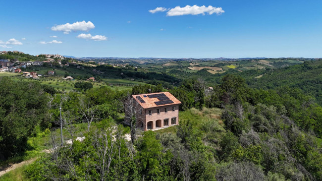 Casale in vendita a Montappone
