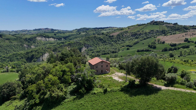 Casale in vendita a Montappone