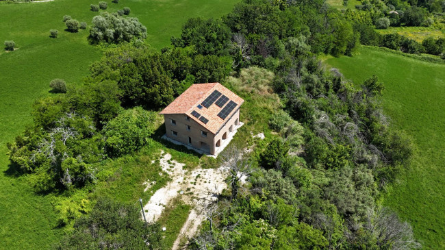 Casale in vendita a Montappone