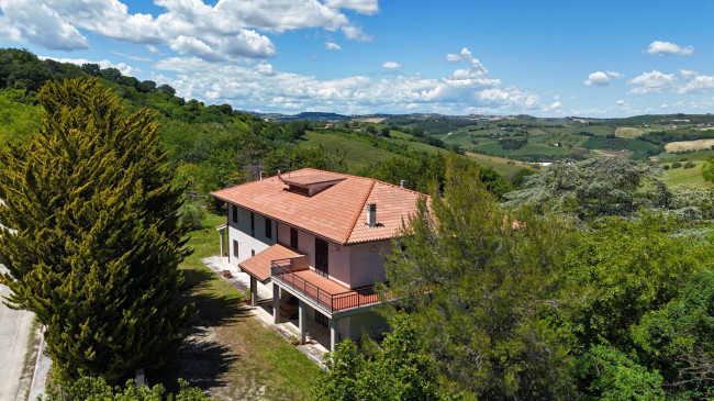 Villa in vendita a Ponzano di Fermo