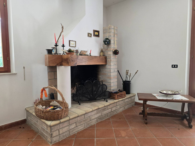 Villa in vendita a Ponzano di Fermo