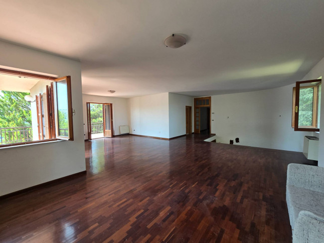 Villa in vendita a Ponzano di Fermo