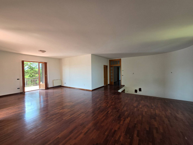 Villa in vendita a Ponzano di Fermo