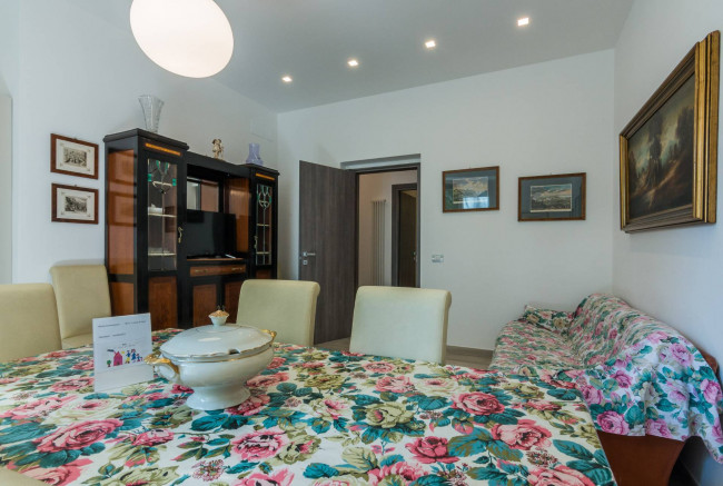 Semi-detached house for sale in Fermo