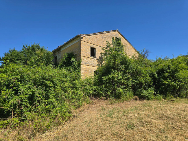 Rustico in vendita a Belmonte Piceno