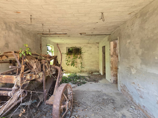 Rustico in vendita a Belmonte Piceno
