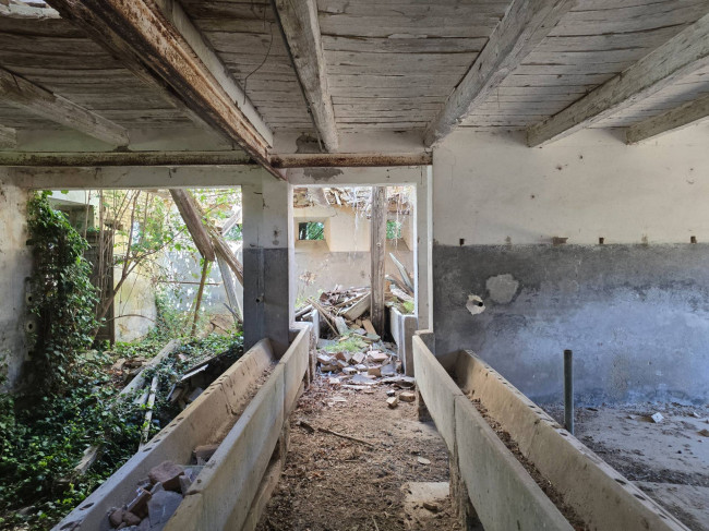 Rustico in vendita a Belmonte Piceno