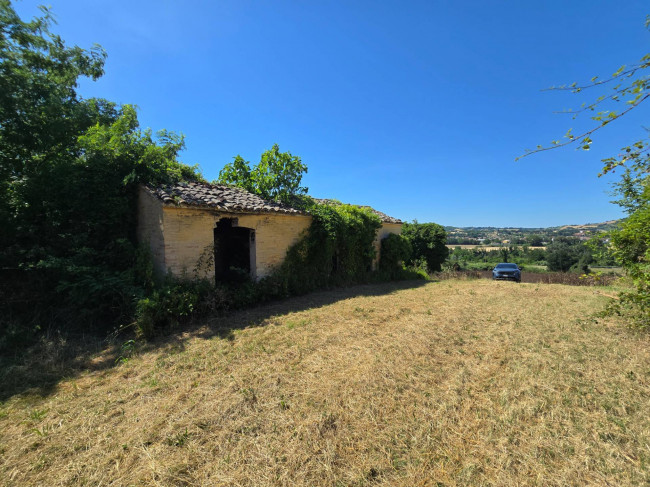 Rustico in vendita a Belmonte Piceno