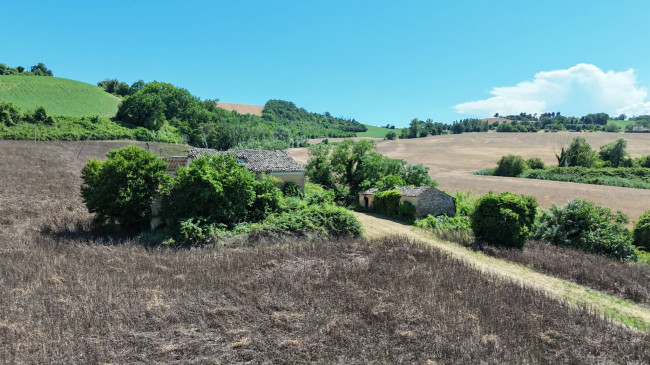 Rustico in vendita a Belmonte Piceno