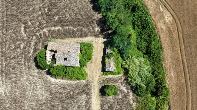 Rustico in vendita a Belmonte Piceno