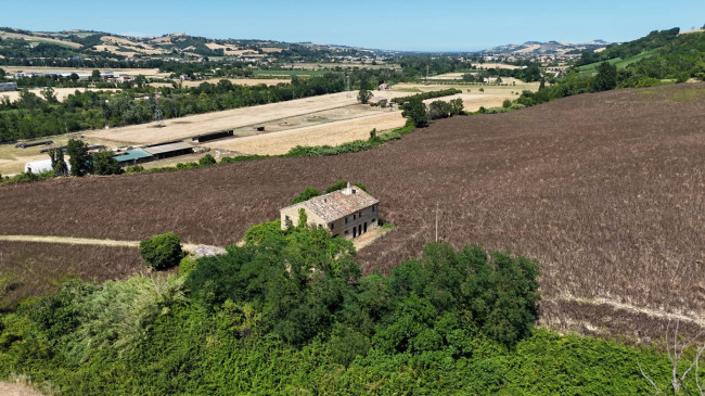 Rustico in vendita a Belmonte Piceno