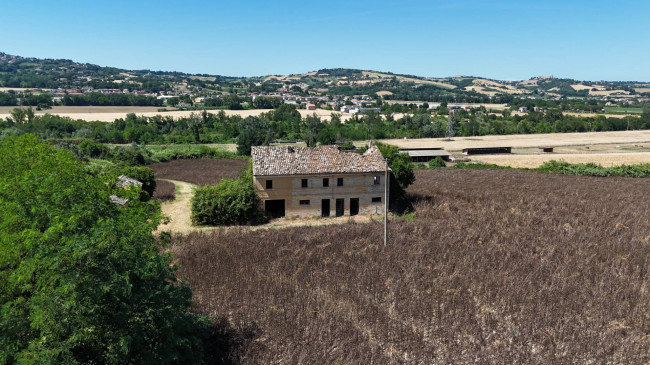 Rustico in vendita a Belmonte Piceno