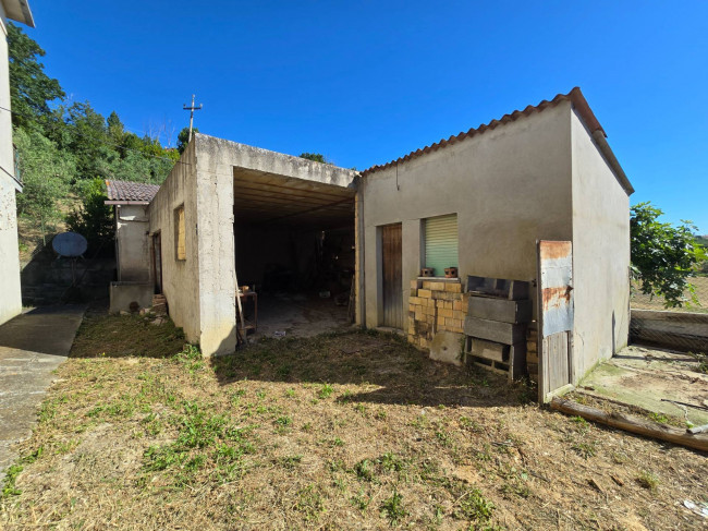 Single House for sale in Fermo
