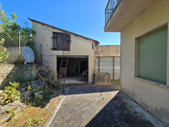 Single House for sale in Fermo