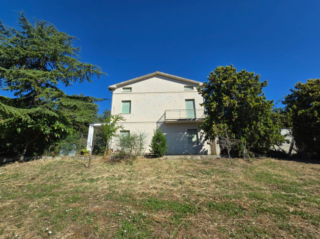 Single House for sale in Fermo