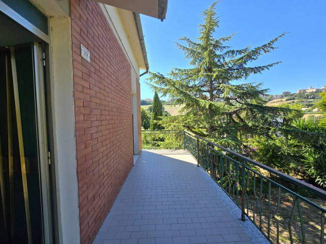 Single House for sale in Fermo