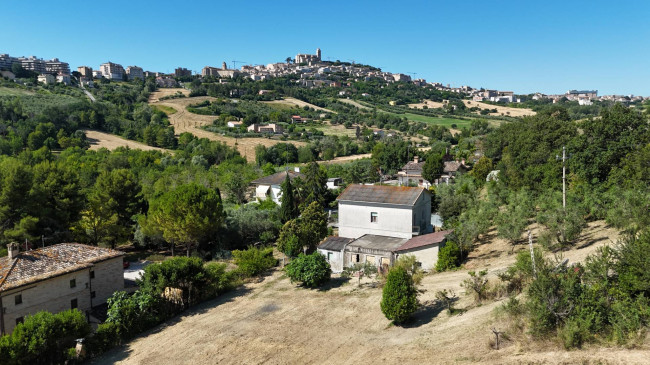 Single House for sale in Fermo