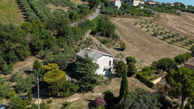 Single House for sale in Fermo