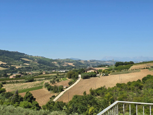 Casa indipendente in vendita a Lapedona