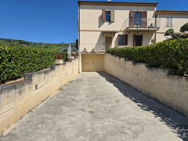 Casa indipendente in vendita a Lapedona