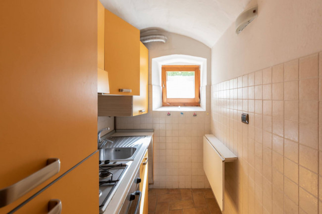 Casa indipendente in vendita a Valfornace