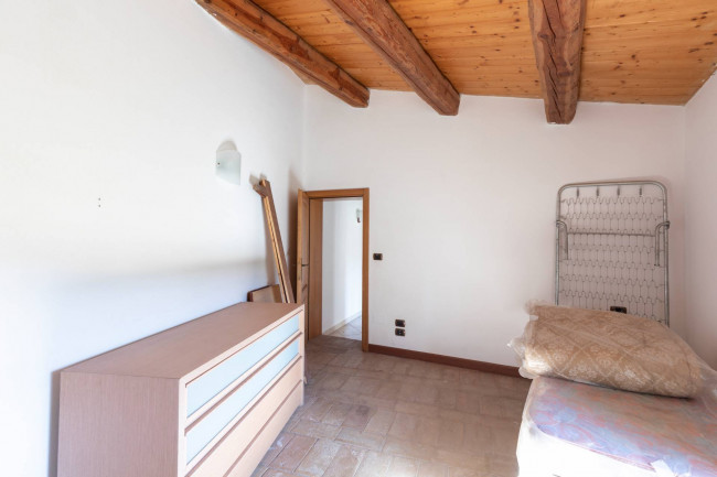Casa indipendente in vendita a Valfornace