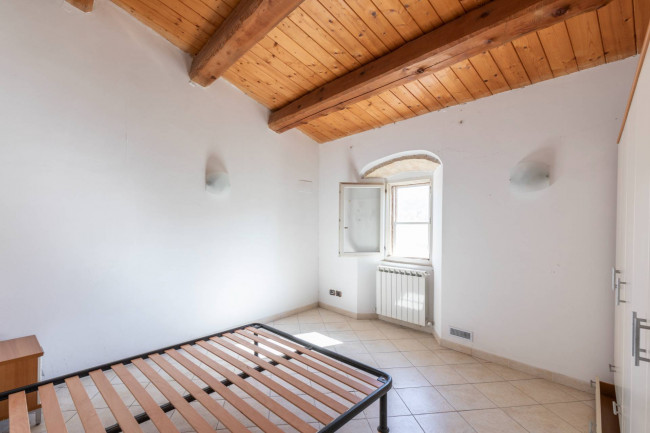 Casa indipendente in vendita a Valfornace
