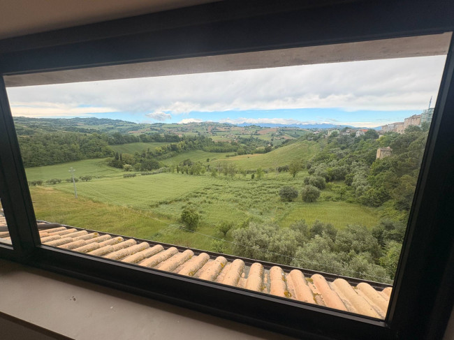 Appartamento in vendita a Monsampietro Morico