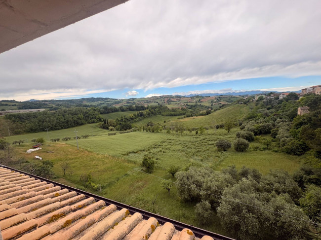 Appartamento in vendita a Monsampietro Morico