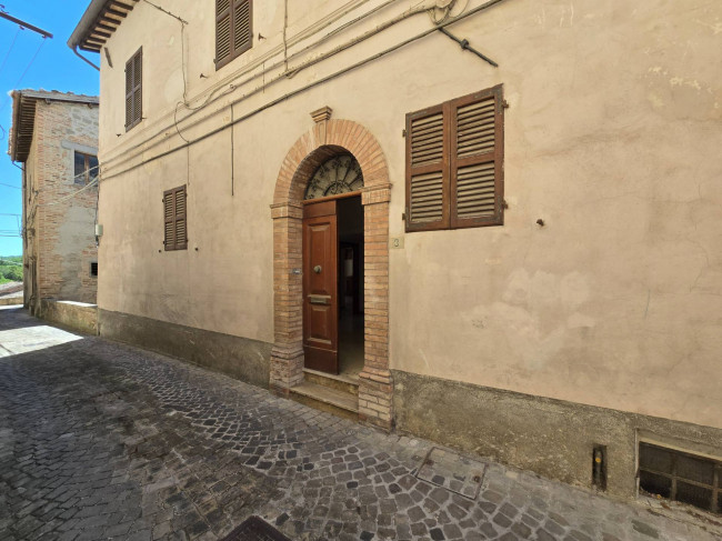Appartamento in vendita a Montefortino