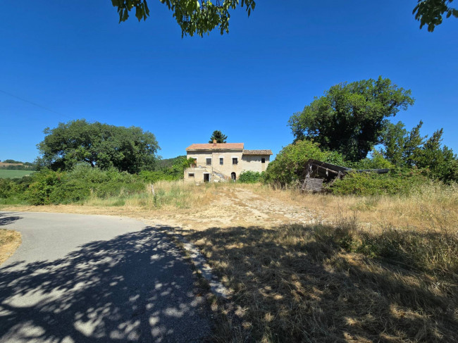 Rustico in vendita a Servigliano