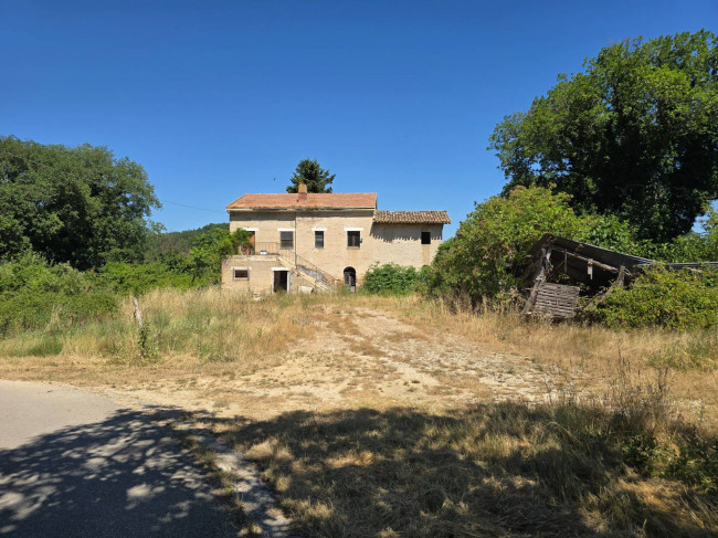 Rustico in vendita a Servigliano