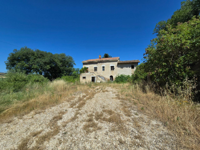 Rustico in vendita a Servigliano