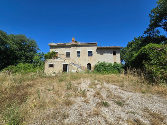 Rustico in vendita a Servigliano