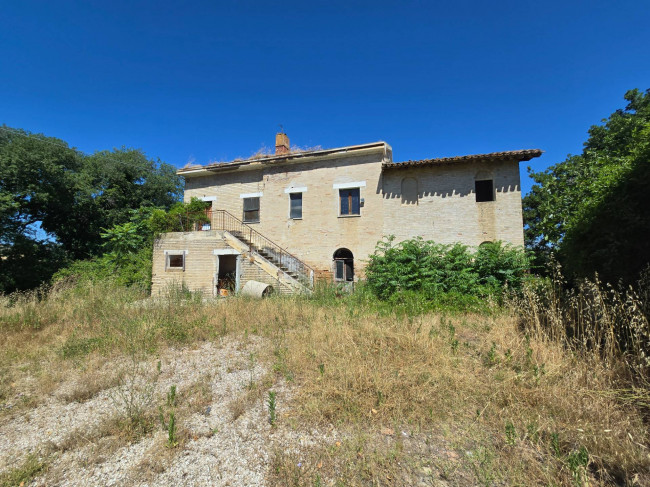 Rustico in vendita a Servigliano