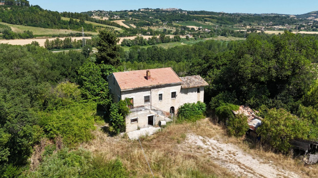 Rustico in vendita a Servigliano