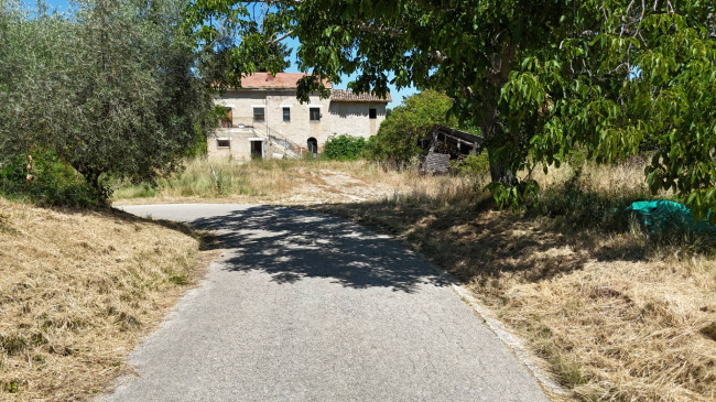 Rustico in vendita a Servigliano