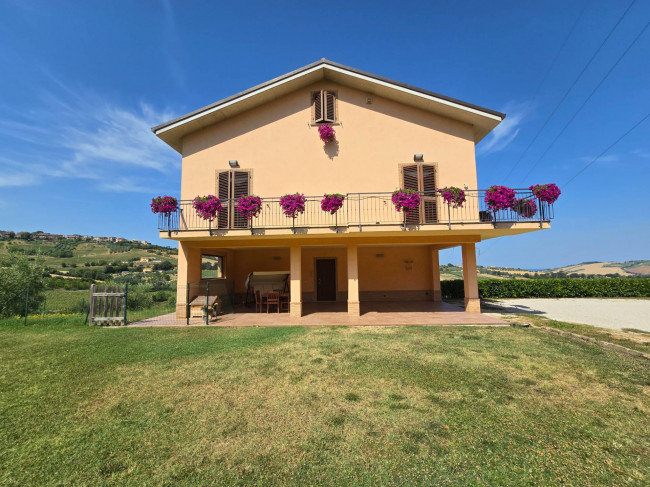 Casa singola in vendita a Fermo