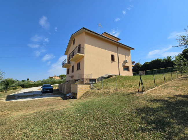 Casa singola in vendita a Fermo