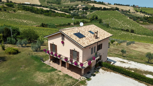 Casa singola in vendita a Fermo