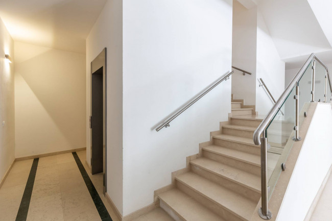 Garage for sale in Fermo