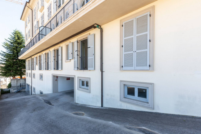 Garage for sale in Fermo