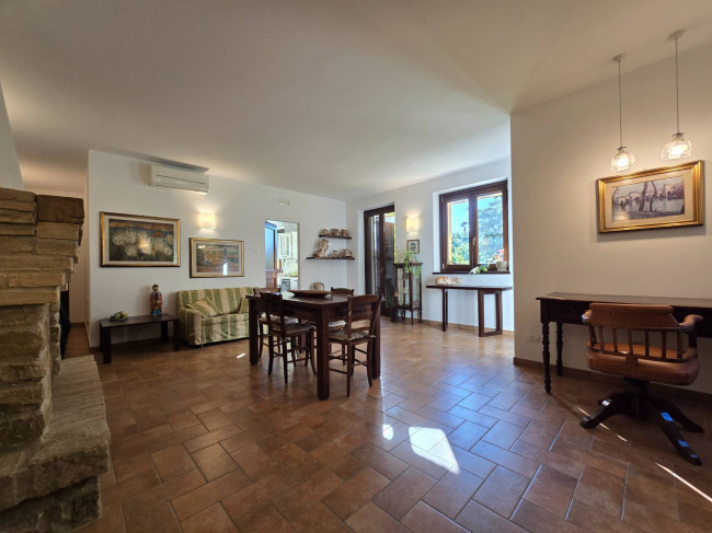 Villa in vendita a Treia