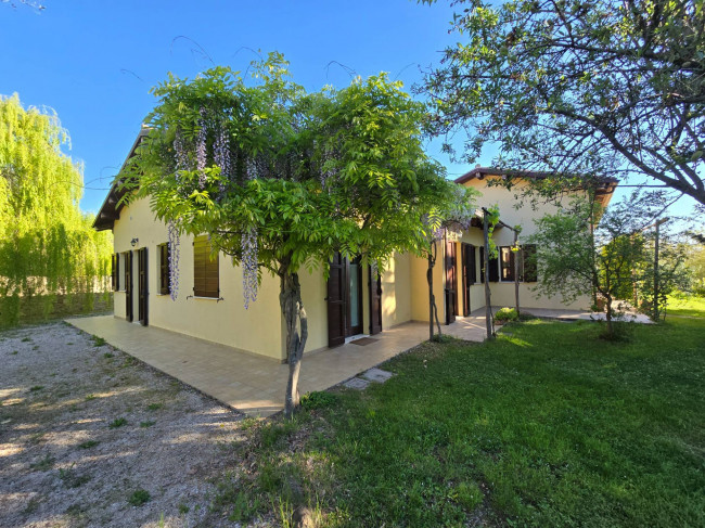 Villa in vendita a Treia