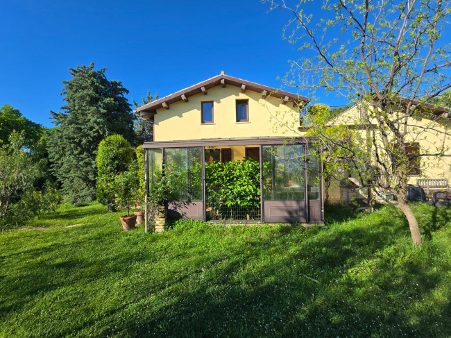 Villa in vendita a Treia