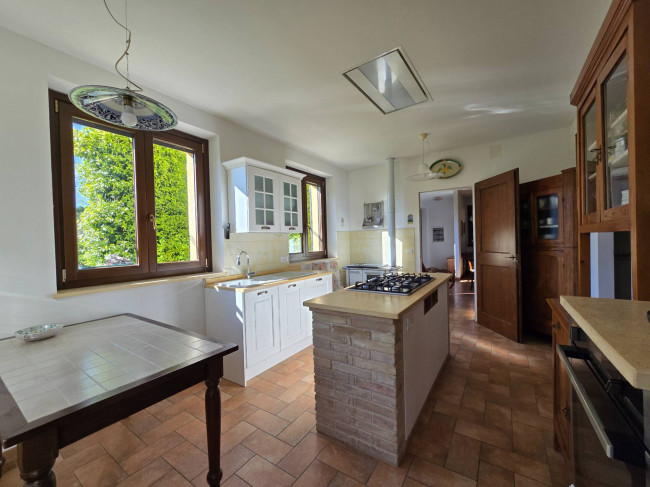 Villa in vendita a Treia