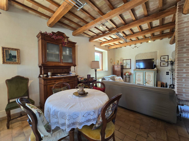 Casale in vendita a Fermo